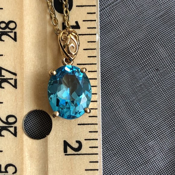 NEW - Macy's 14KT Solid Gold Genuine Oval Blue Topaz Pendant Glamcore Sparkly - Picture 12 of 17